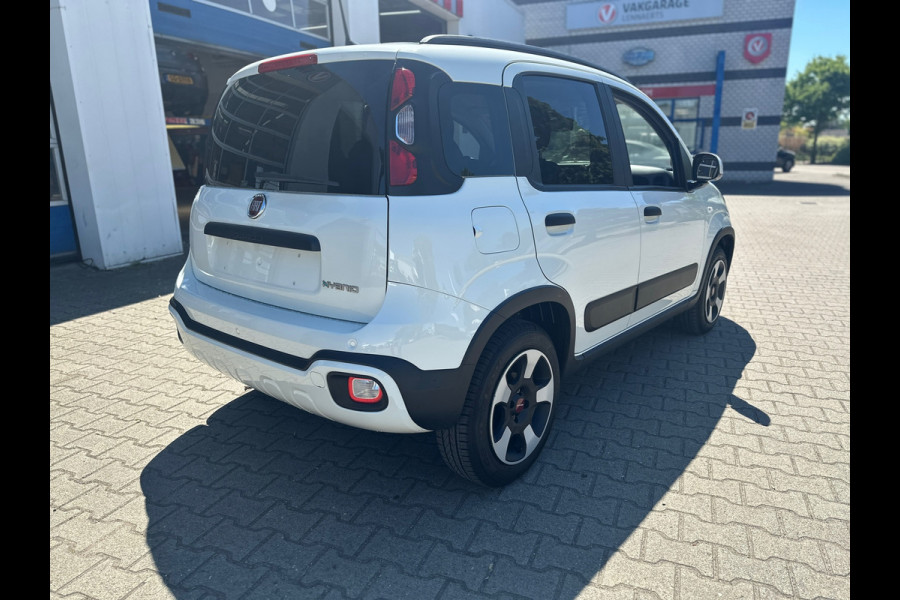 Fiat Panda 1.0 Hybrid Cross (BOVAG/RIJKLAARPRIJS)