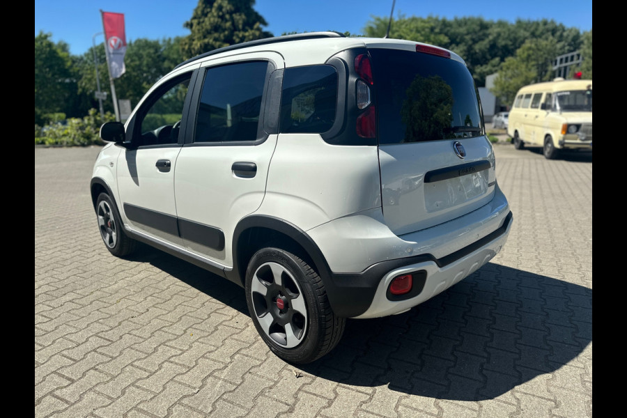 Fiat Panda 1.0 Hybrid Cross (BOVAG/RIJKLAARPRIJS)