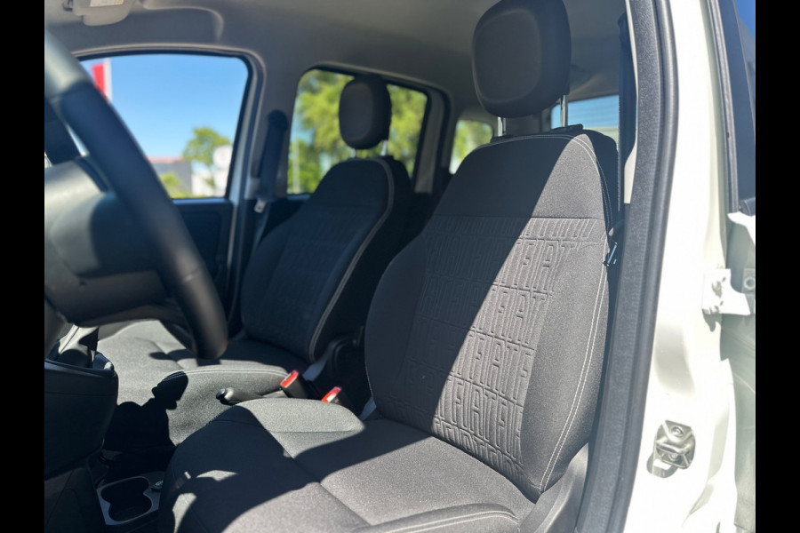Fiat Panda 1.0 Hybrid Cross (BOVAG/RIJKLAARPRIJS)