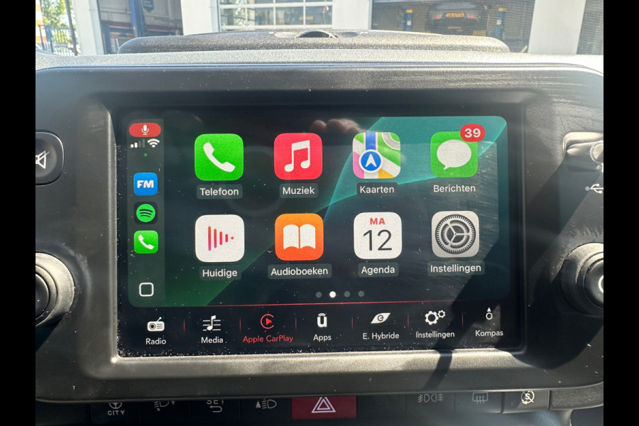 Fiat Panda 1.0 Hybrid Cross (BOVAG/RIJKLAARPRIJS)