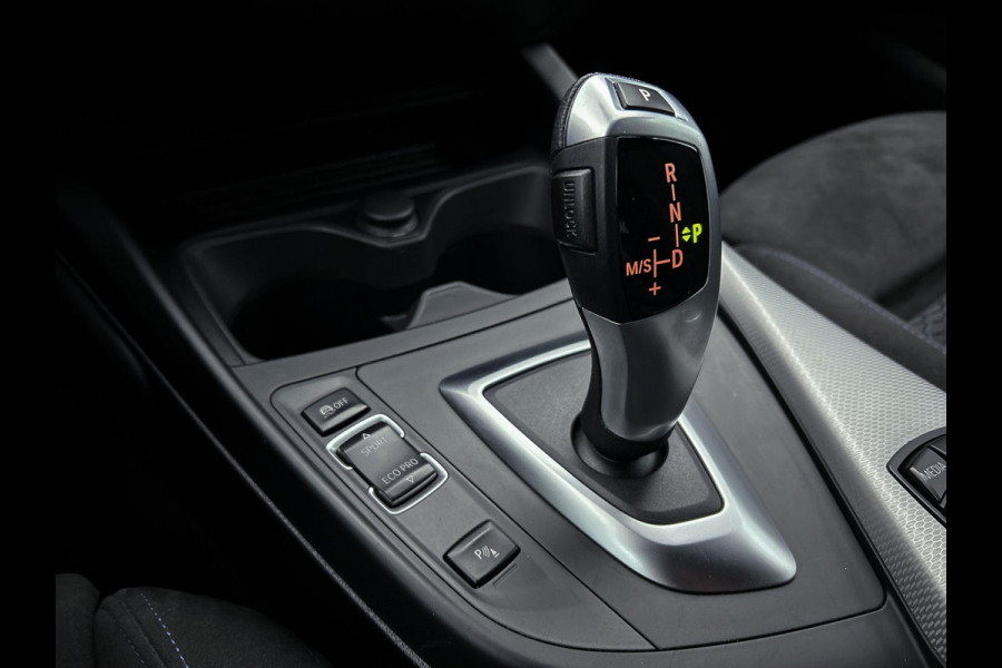 BMW 1-serie 118i Edition M Sport Shadow High Executive(Navi Prof, StoelV, Parkeersensoren V+A, Cruise Con, Etc)