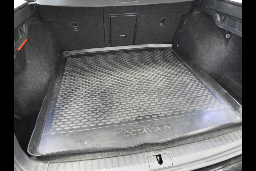 Škoda Octavia Combi 1.0 e-TSI Aut. Business Edition NAVI/ADAPT.CRUISE/TREKHAAK/LED/17"LMV!