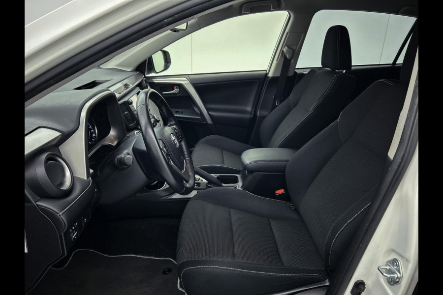 Toyota RAV4 2.5 Hybrid AWD Style(Perfect onderH, Navi, Camera, Parkeersensoren V+A, Cruise Con, Climate Con, Led, Etc)