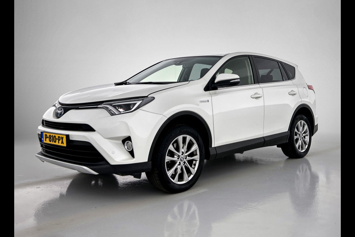 Toyota RAV4 2.5 Hybrid AWD Style(Perfect onderH, Navi, Camera, Parkeersensoren V+A, Cruise Con, Climate Con, Led, Etc) Toyota RAV4 2.5 Hybrid AWD Style(Perfect onderH, Navi, Camera, Parkeersensoren V+A, Cruise Con, Climate Con, Led, Etc)