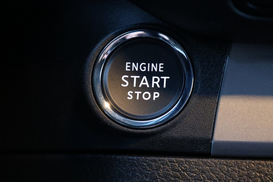 Peugeot Expert 2.0 BlueHDi 180PK L3 DC | 360 Camera | Lederen bekleding | CarPlay | Navigatie | Stoelverwarming | Stuurwielverwarming | Massage | Elek. stoel | Lane Assist |  Dodehoek detector | Dubbel Cabine