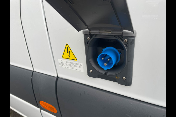 Mercedes-Benz Sprinter L3 H2 Automaat 317 MBUX Fabrieksgarantie 170PK Koelwagen Carrier Xarios 350 Dag & Nachtkoeling
