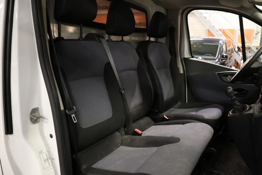 Opel Vivaro 1.6 CDTI L2H1 Sport EcoFlex | Camera | Cruise control | PDC | DAB | 3-Zitter | Airco | Euro 6 | NL Auto | NAP Logisch