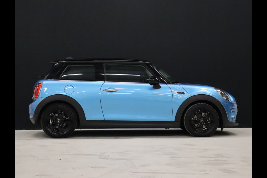 MINI Mini 1.5 Cooper [APPLE CARPLAY, SPORTSTUUR, NAVIGATIE, CRUISE CONTROL, AIRCO, NIEUWSTAAT]