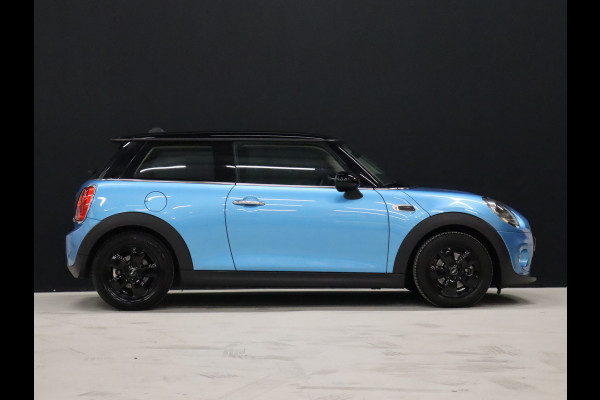MINI Mini 1.5 Cooper [APPLE CARPLAY, SPORTSTUUR, NAVIGATIE, CRUISE CONTROL, AIRCO, NIEUWSTAAT]
