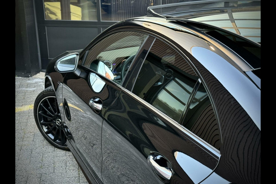 Mercedes-Benz CLA-Klasse 250 e AMG CLA250e Coupe Panoramadak|Keyless|Advanced sound|Sfeerverlichting|Night pakket