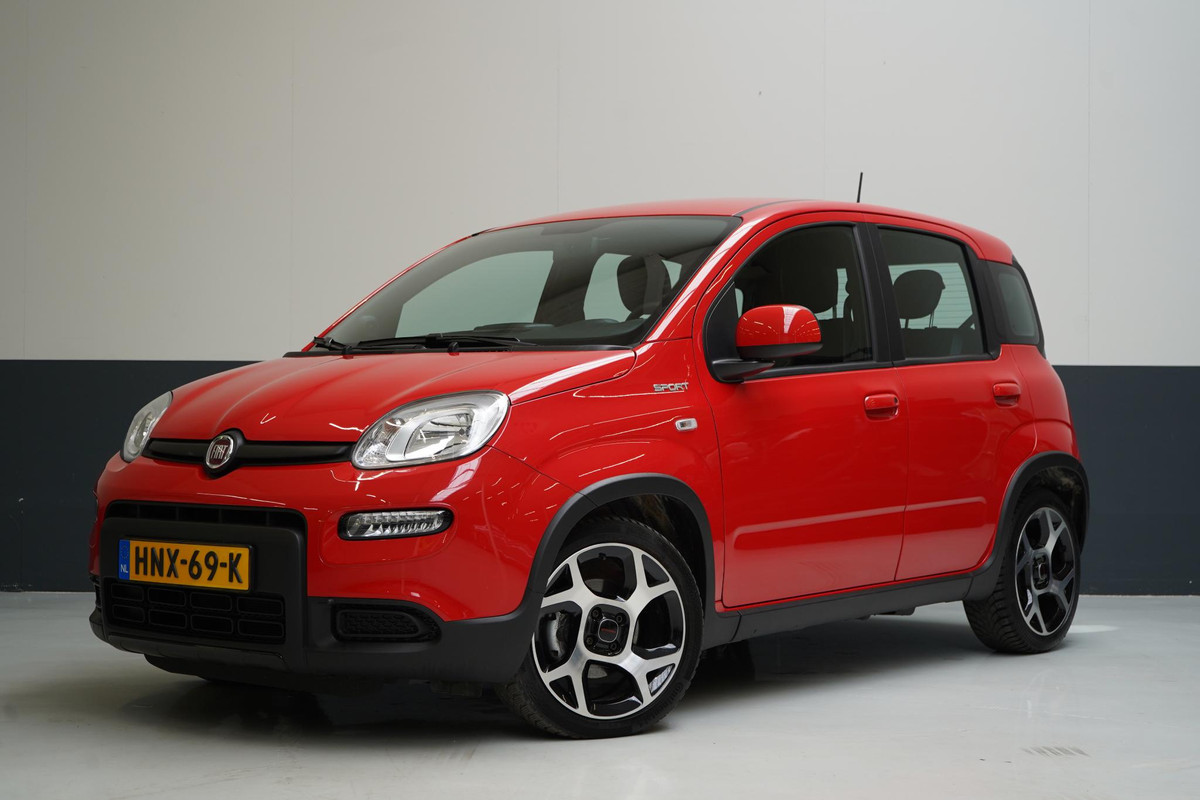Fiat Panda 1.0 Hybrid Sport | Airconditioning | Hoge instap | Lm velgen | Apple CarPlay Fiat Panda 1.0 Hybrid Sport | Airconditioning | Hoge instap | Lm velgen | Apple CarPlay