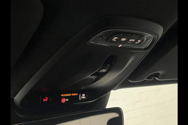 Volvo XC40 Recharge R-Design T4 | Open dak | Adapt. Cruise | Camera | Stoel-/Stuur verwarming
