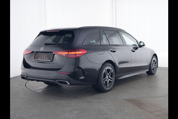 Mercedes-Benz C-Klasse Estate 300 e AMG Plug-In Hybride | Edition AMG-Line | Night Pakket | Trekhaak | Panorama Schuif-Kanteldak | Digital Licht | DC Laden | Stuur en Stoelverwarming | Inclusief 24 maanden MB Certified garantie voor Europa.