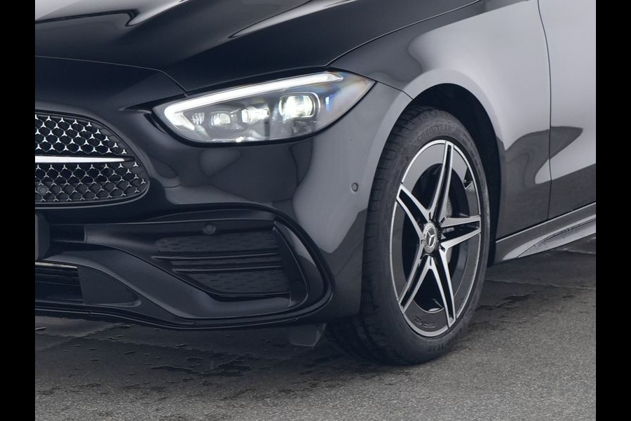 Mercedes-Benz C-Klasse Estate 300 e AMG Plug-In Hybride | Edition AMG-Line | Night Pakket | Trekhaak | Panorama Schuif-Kanteldak | Digital Licht | DC Laden | Stuur en Stoelverwarming | Inclusief 24 maanden MB Certified garantie voor Europa.