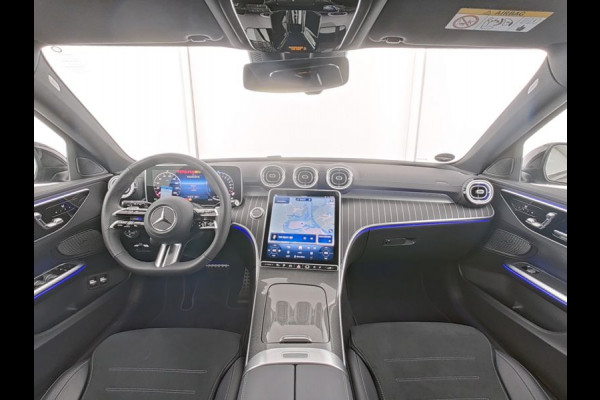 Mercedes-Benz C-Klasse Estate 300 e AMG Plug-In Hybride | Edition AMG-Line | Night Pakket | Trekhaak | Panorama Schuif-Kanteldak | Digital Licht | DC Laden | Stuur en Stoelverwarming | Inclusief 24 maanden MB Certified garantie voor Europa.