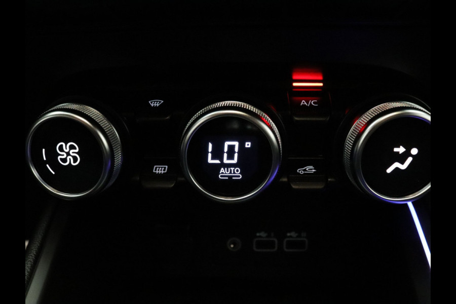 Renault Clio TCe 90pk GPF esprit Alpine 360° Camera | Adapt. Cruise | Navi | Parkeersens. v+a | Stoel-/stuurverw.