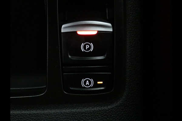 Renault Clio TCe 90pk GPF esprit Alpine 360° Camera | Adapt. Cruise | Navi | Parkeersens. v+a | Stoel-/stuurverw.