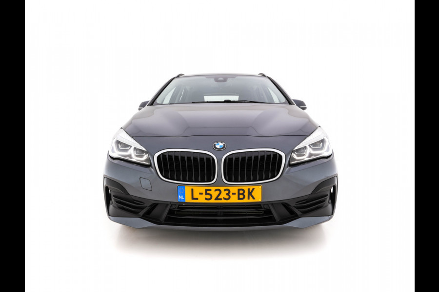 BMW 2 Serie Active Tourer 225xe iPerformance Executive (INCL-BTW) *DAKOTA-LEATHER | FULL-LED | HARMAN/KARDON-AUDIO  | HEATED-SPORT-SEATS | HEAD-UP | DAB+  | ECC | NAVI-FULLMAP | PDC | CRUISE | 17''ALU*