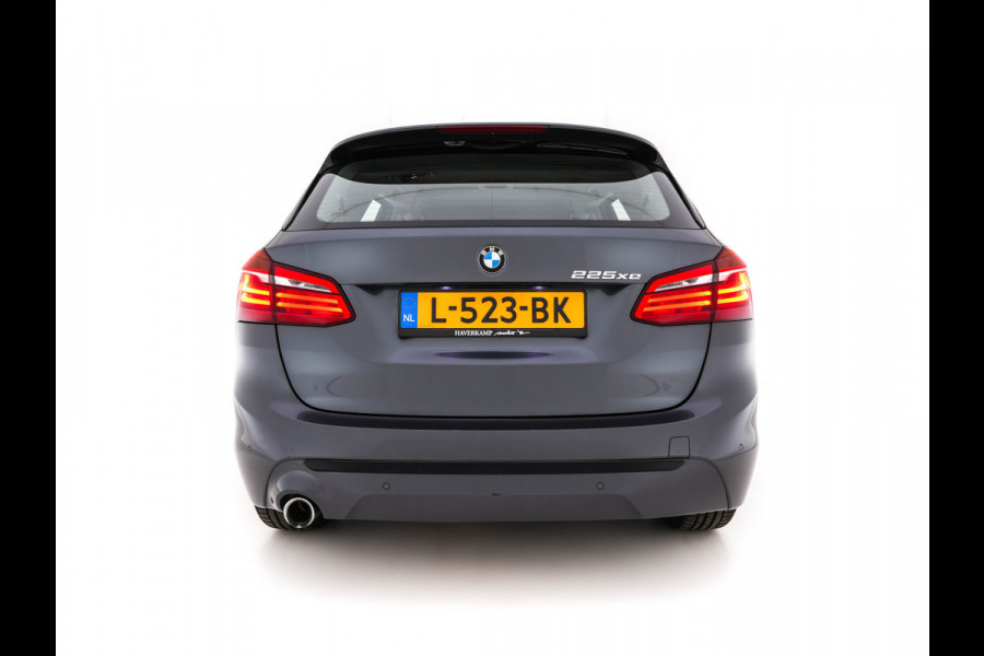 BMW 2 Serie Active Tourer 225xe iPerformance Executive (INCL-BTW) *DAKOTA-LEATHER | FULL-LED | HARMAN/KARDON-AUDIO  | HEATED-SPORT-SEATS | HEAD-UP | DAB+  | ECC | NAVI-FULLMAP | PDC | CRUISE | 17''ALU*