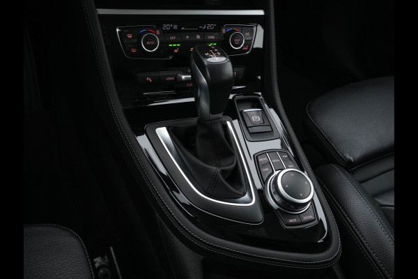 BMW 2 Serie Active Tourer 225xe iPerformance Executive (INCL-BTW) *DAKOTA-LEATHER | FULL-LED | HARMAN/KARDON-AUDIO  | HEATED-SPORT-SEATS | HEAD-UP | DAB+  | ECC | NAVI-FULLMAP | PDC | CRUISE | 17''ALU*