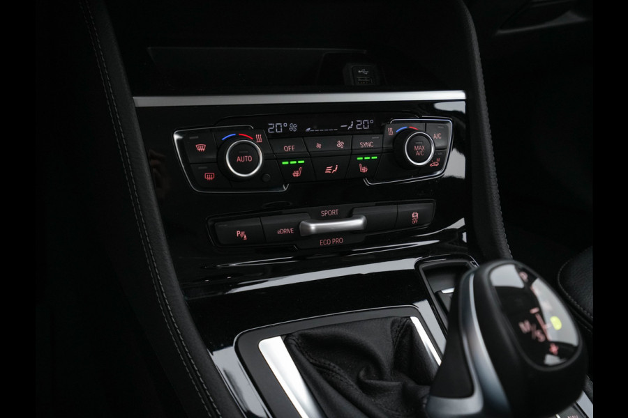 BMW 2 Serie Active Tourer 225xe iPerformance Executive (INCL-BTW) *DAKOTA-LEATHER | FULL-LED | HARMAN/KARDON-AUDIO  | HEATED-SPORT-SEATS | HEAD-UP | DAB+  | ECC | NAVI-FULLMAP | PDC | CRUISE | 17''ALU*