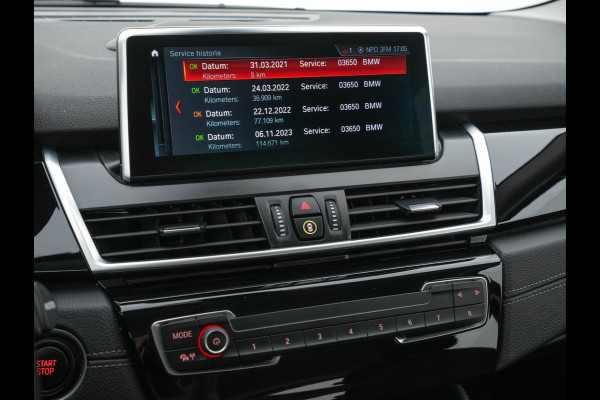 BMW 2 Serie Active Tourer 225xe iPerformance Executive (INCL-BTW) *DAKOTA-LEATHER | FULL-LED | HARMAN/KARDON-AUDIO  | HEATED-SPORT-SEATS | HEAD-UP | DAB+  | ECC | NAVI-FULLMAP | PDC | CRUISE | 17''ALU*