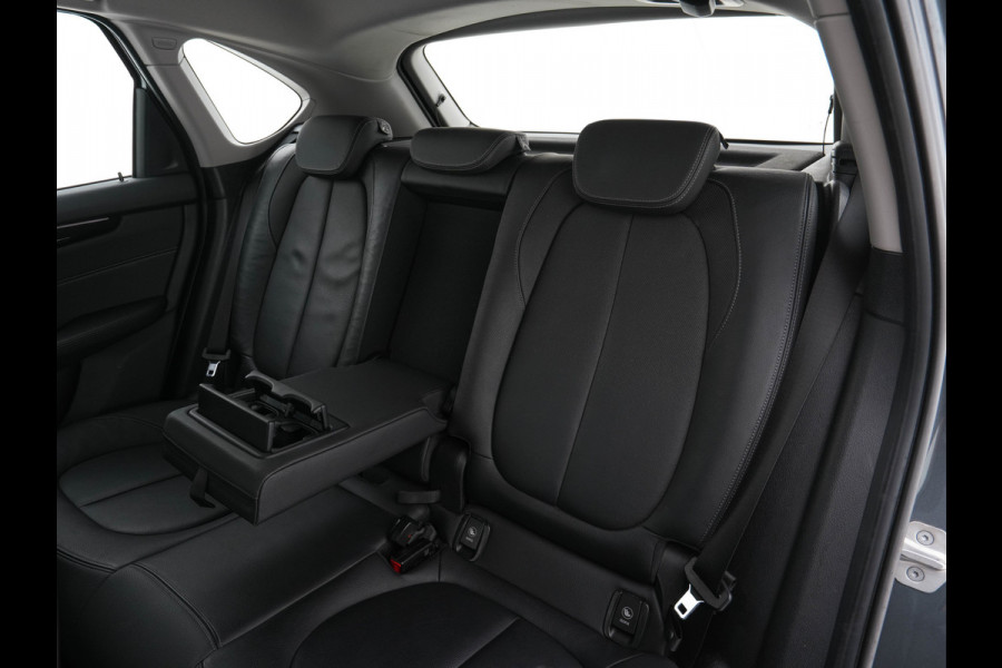 BMW 2 Serie Active Tourer 225xe iPerformance Executive (INCL-BTW) *DAKOTA-LEATHER | FULL-LED | HARMAN/KARDON-AUDIO  | HEATED-SPORT-SEATS | HEAD-UP | DAB+  | ECC | NAVI-FULLMAP | PDC | CRUISE | 17''ALU*