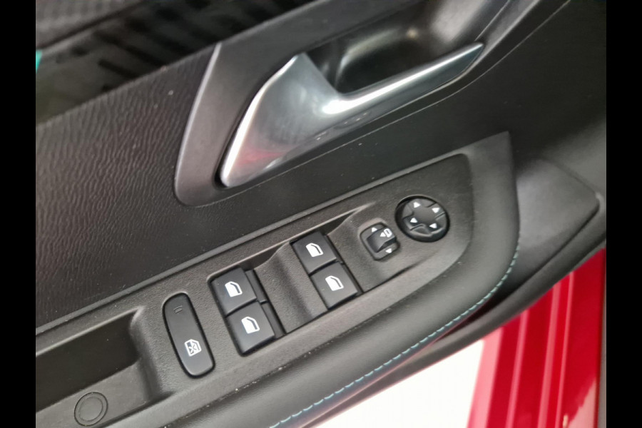 Peugeot 208 1.2 PureTech Blue Lease Allure 100 PK | Navigatie | Draadloze telefoonlader | Apple Carplay/Android Auto |