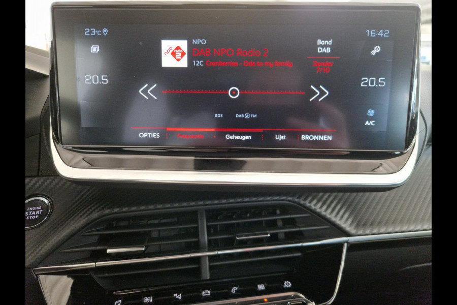 Peugeot 208 1.2 PureTech Blue Lease Allure 100 PK | Navigatie | Draadloze telefoonlader | Apple Carplay/Android Auto |