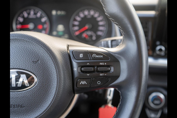 Kia Stonic 1.0 T-GDi MHEV DynamicLine | Navigatie | Achteruitrijcamera |