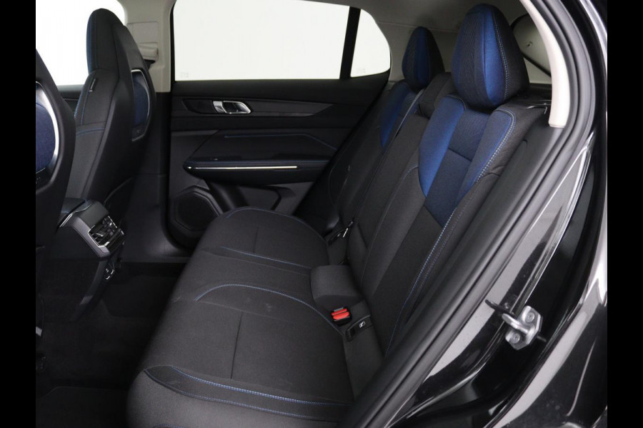 Lynk & Co 01 1.5 | Panoramadak | Navi | Achteruitrijcamera | CarPlay | Cruise Control Adaptief | Draadloze Telefoonlader | Stoelverwarming | DAB