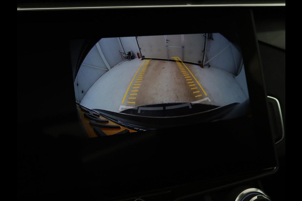 Lynk & Co 01 1.5 | Panoramadak | Navi | Achteruitrijcamera | CarPlay | Cruise Control Adaptief | Draadloze Telefoonlader | Stoelverwarming | DAB