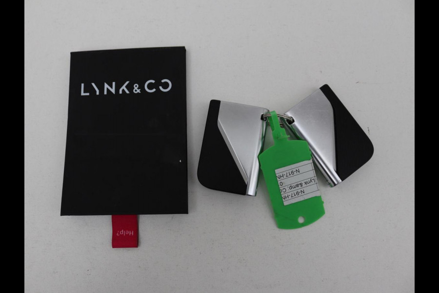 Lynk & Co 01 1.5 | Panoramadak | Navi | Achteruitrijcamera | CarPlay | Cruise Control Adaptief | Draadloze Telefoonlader | Stoelverwarming | DAB