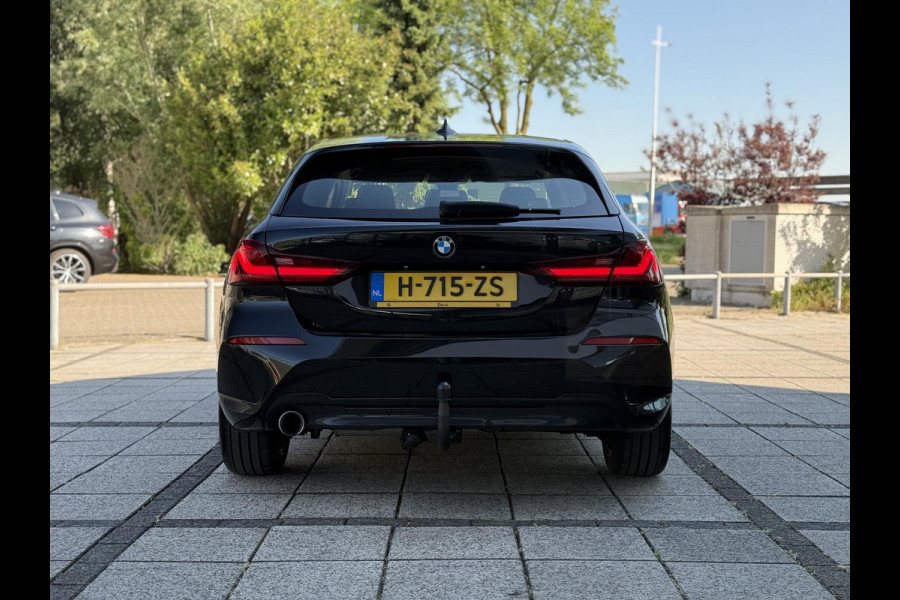 BMW 1-serie 116d Executive Ed. | Navi | Apple Carplay | Trekhaak |