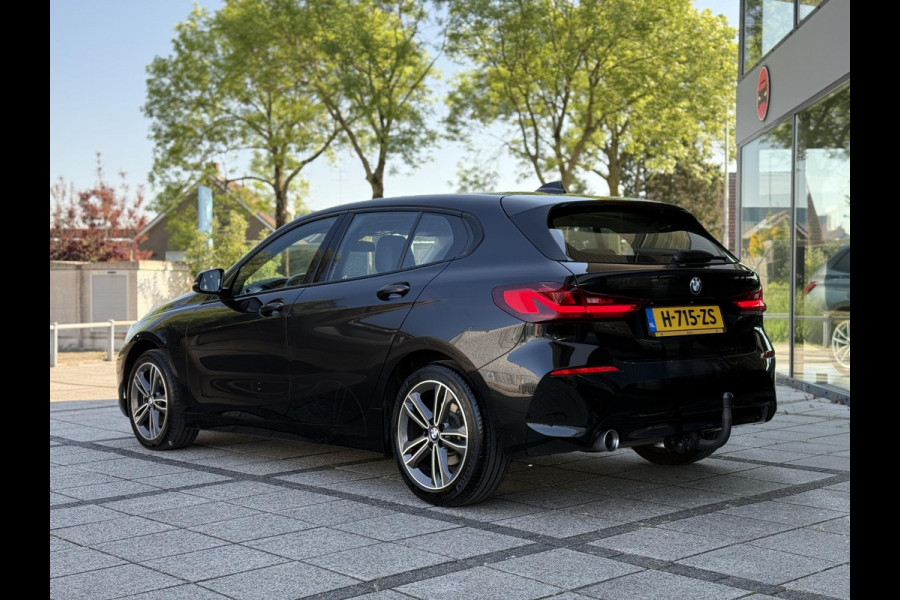 BMW 1-serie 116d Executive Ed. | Navi | Apple Carplay | Trekhaak |
