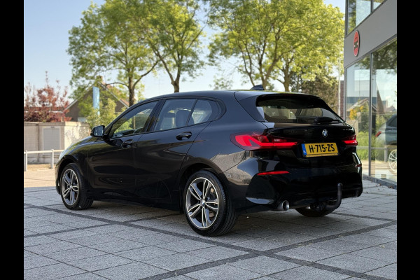 BMW 1-serie 116d Executive Ed. | Navi | Apple Carplay | Trekhaak |
