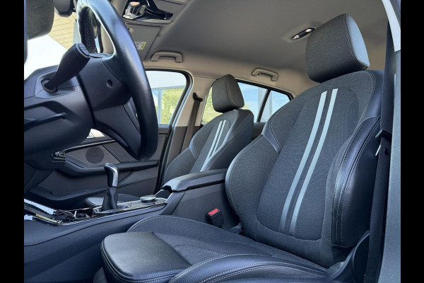 BMW 1-serie 116d Executive Ed. | Navi | Apple Carplay | Trekhaak |