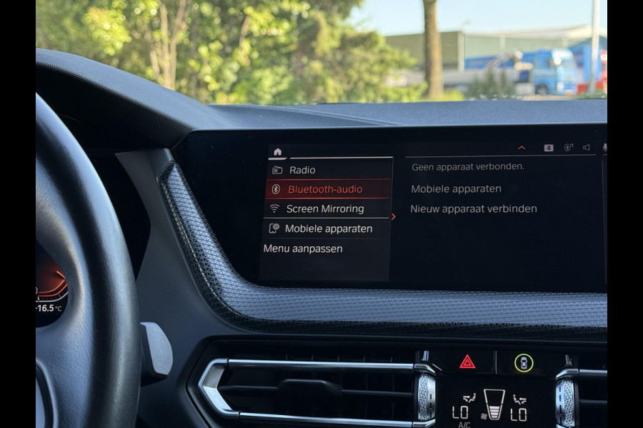 BMW 1-serie 116d Executive Ed. | Navi | Apple Carplay | Trekhaak |