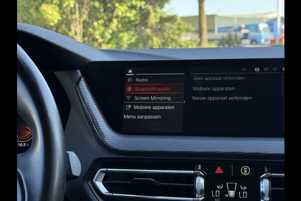BMW 1-serie 116d Executive Ed. | Navi | Apple Carplay | Trekhaak |