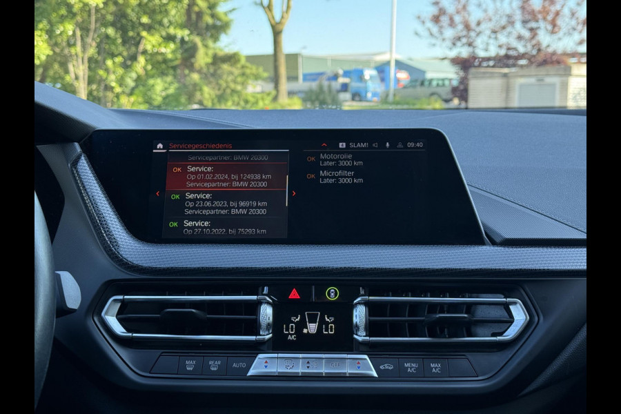 BMW 1-serie 116d Executive Ed. | Navi | Apple Carplay | Trekhaak |