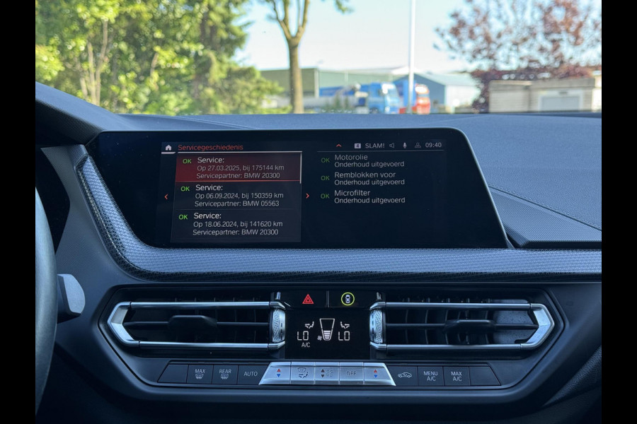 BMW 1-serie 116d Executive Ed. | Navi | Apple Carplay | Trekhaak |