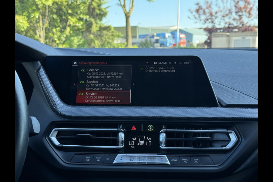 BMW 1-serie 116d Executive Ed. | Navi | Apple Carplay | Trekhaak |