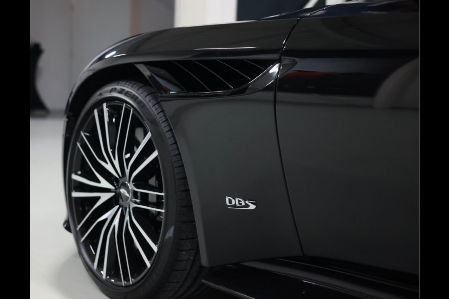 Aston Martin DBS Volante 5.2 V12 Superleggera *Carbon*360*Dealer odh*