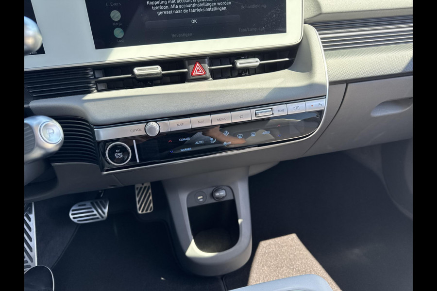 Hyundai IONIQ 5 Connect+ AWD 73kWh KEURIGE AUTO // MATTE KLEUR // BEIGE INTERIEUR