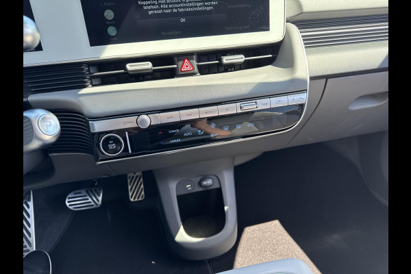 Hyundai IONIQ 5 Connect+ AWD 73kWh KEURIGE AUTO // MATTE KLEUR // BEIGE INTERIEUR