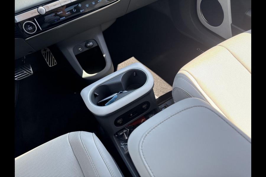 Hyundai IONIQ 5 Connect+ AWD 73kWh KEURIGE AUTO // MATTE KLEUR // BEIGE INTERIEUR