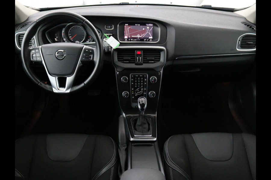 Volvo V40 1.5 T2 Edition+ | Trekhaak | Navigatie | Achteruitrijcamera | Stoelverwarming | Cruise Control | LMV