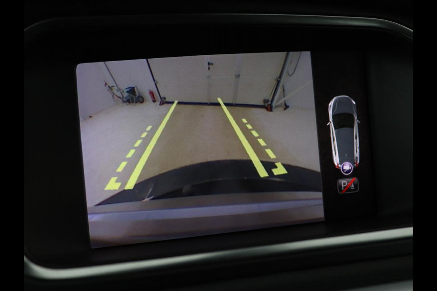 Volvo V40 1.5 T2 Edition+ | Trekhaak | Navigatie | Achteruitrijcamera | Stoelverwarming | Cruise Control | LMV
