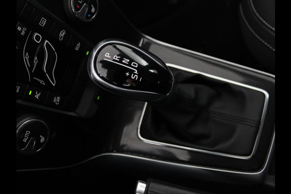 Volvo V40 1.5 T2 Edition+ | Trekhaak | Navigatie | Achteruitrijcamera | Stoelverwarming | Cruise Control | LMV