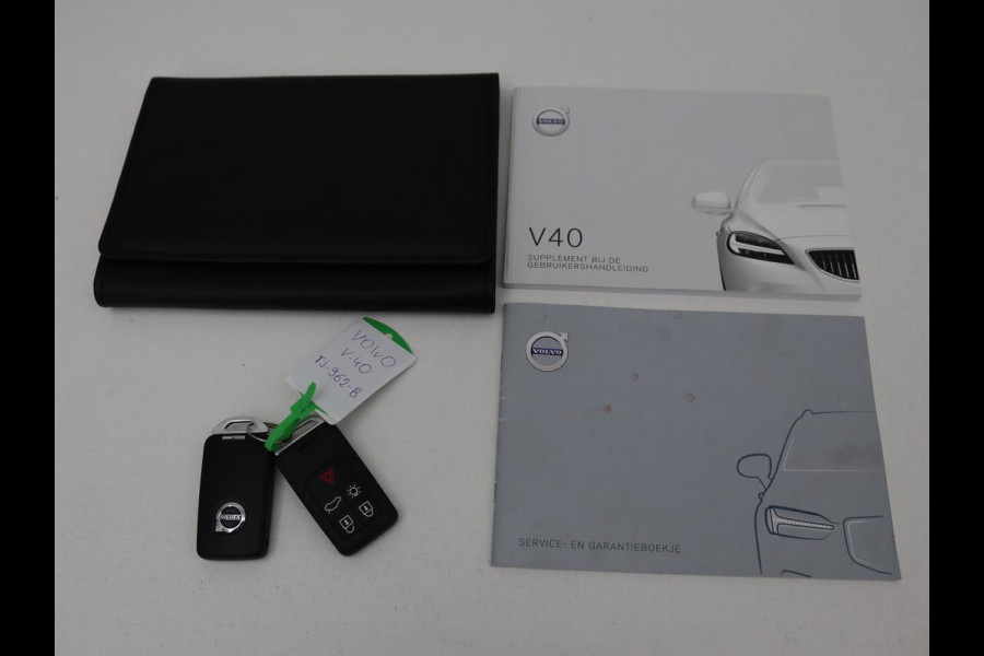 Volvo V40 1.5 T2 Edition+ | Trekhaak | Navigatie | Achteruitrijcamera | Stoelverwarming | Cruise Control | LMV
